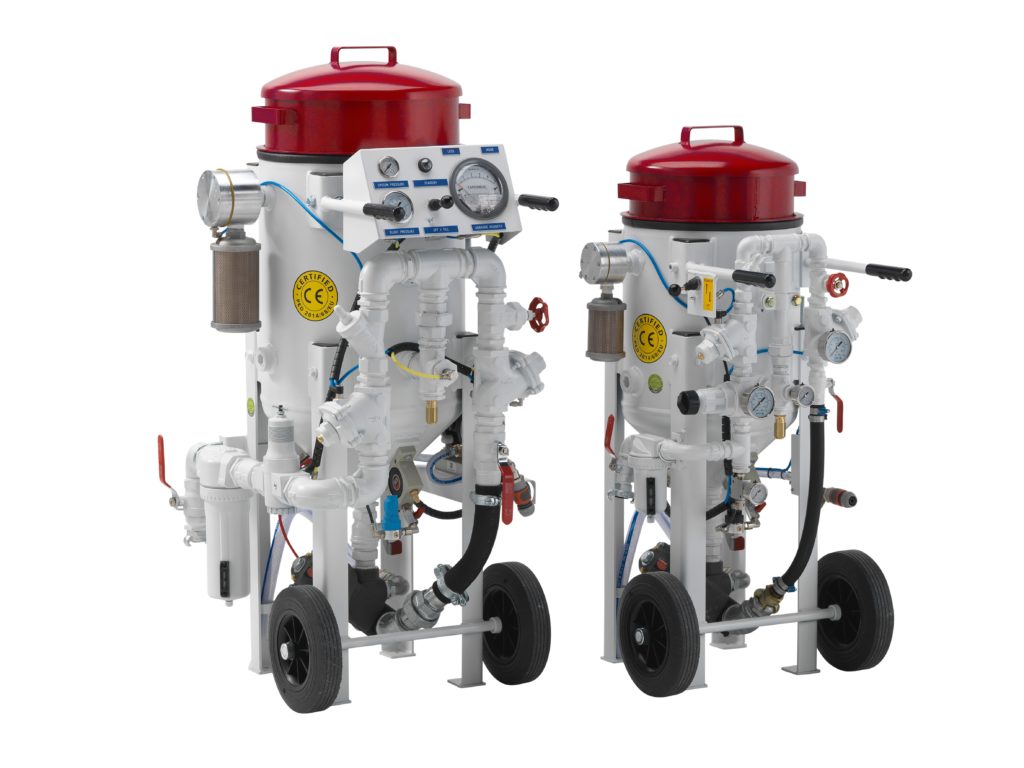 Máquinas de chorreado de muy baja presión para trabajos delicados